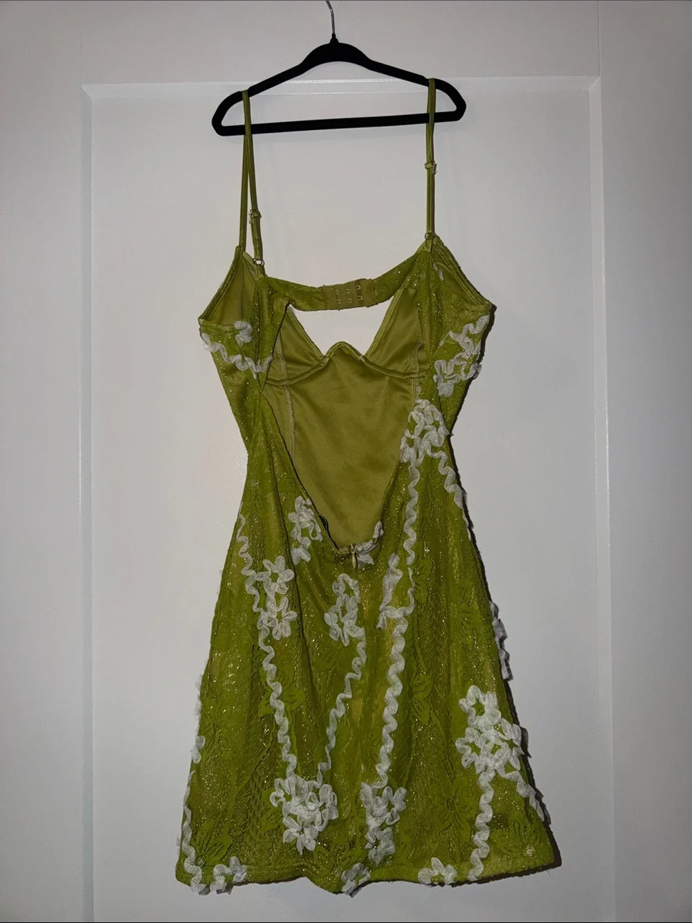 Green Lace Slip Dress with White Floral Appliqué - Picture 2 of 2